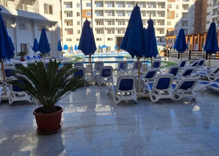 Tiba Golden Crystal Lagoon شقة الغردقة